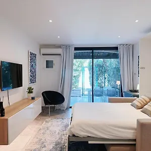  Appartement Moderne Dans Le Golfe De Saint-tropez